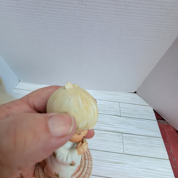 1983 Gorham Gods In His Heaven Girl Praying With Cat/Kitten Figurine Ceramic - Picture 9 of 12